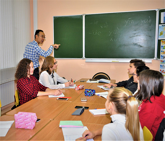 Возобновило работу отделение китайского языка